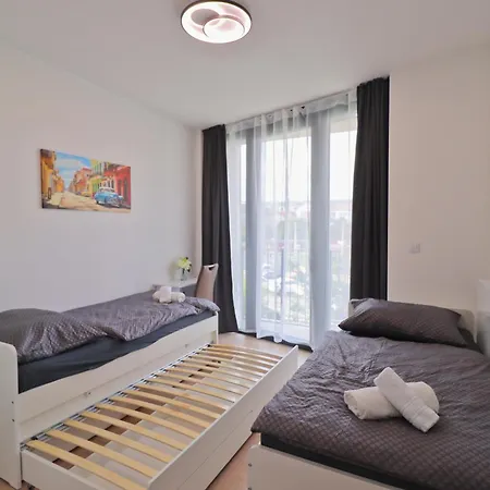 Luxury In Smichov Prága