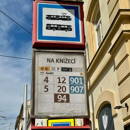 Luxury In Smichov براغ